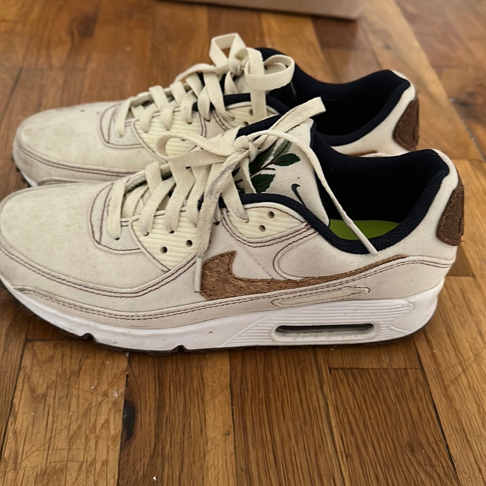 NIKE AIR MAX 90